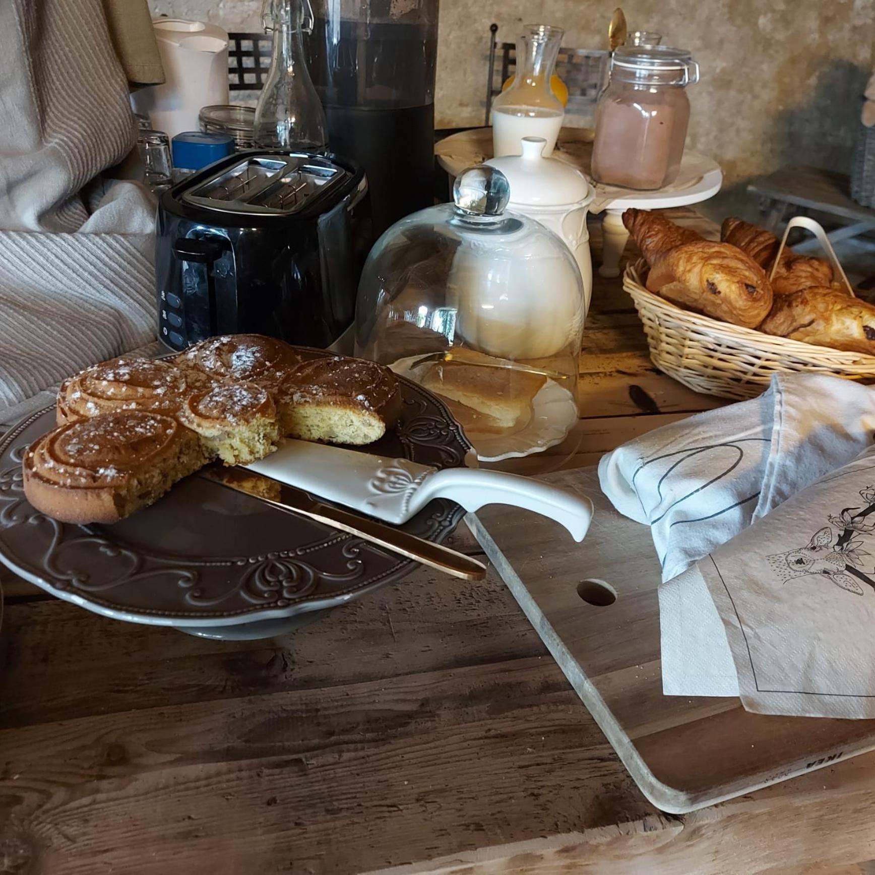 Gindou Les Trois L B&B 외부 사진